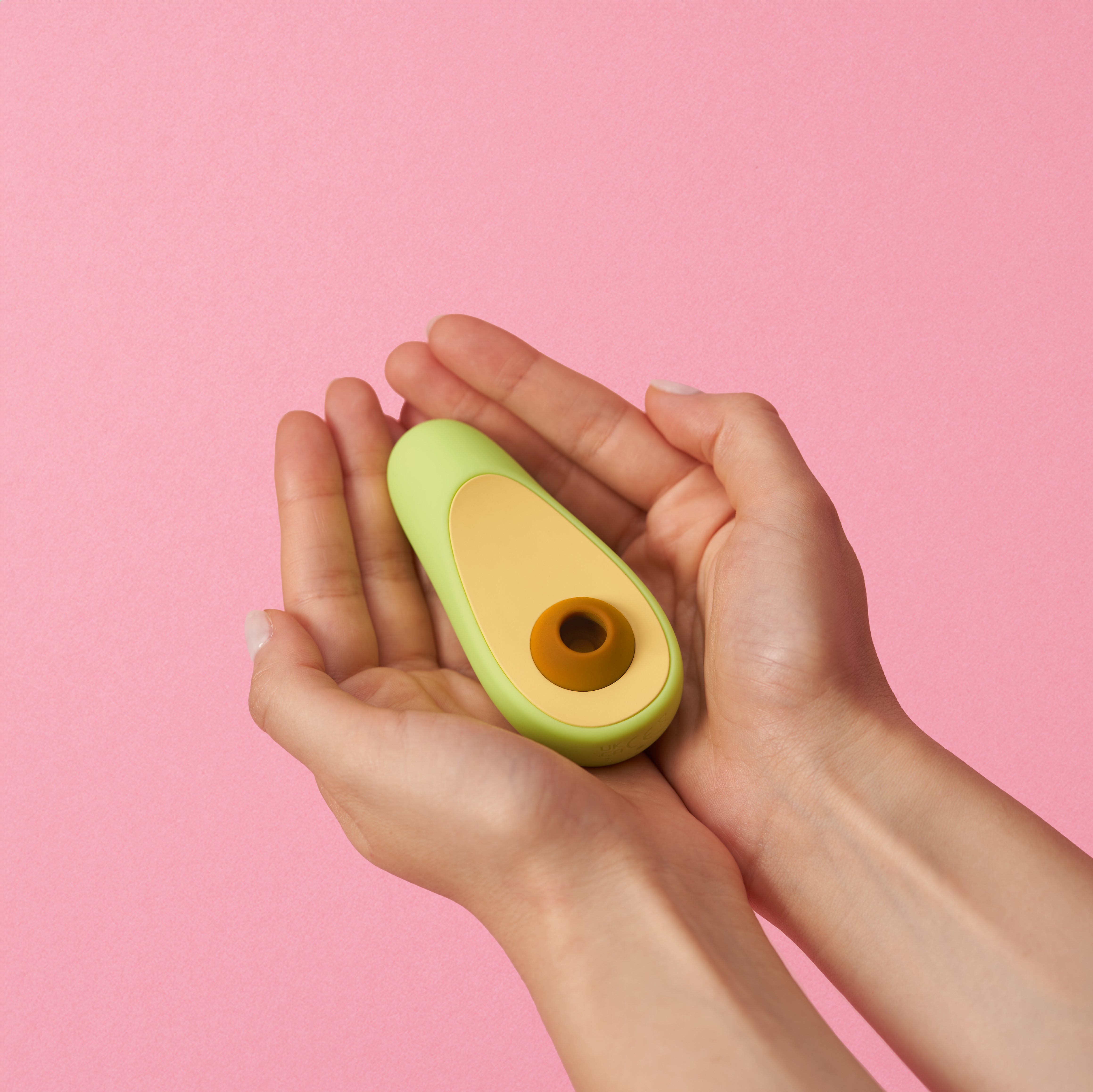 Avocado Sex Toy — en main